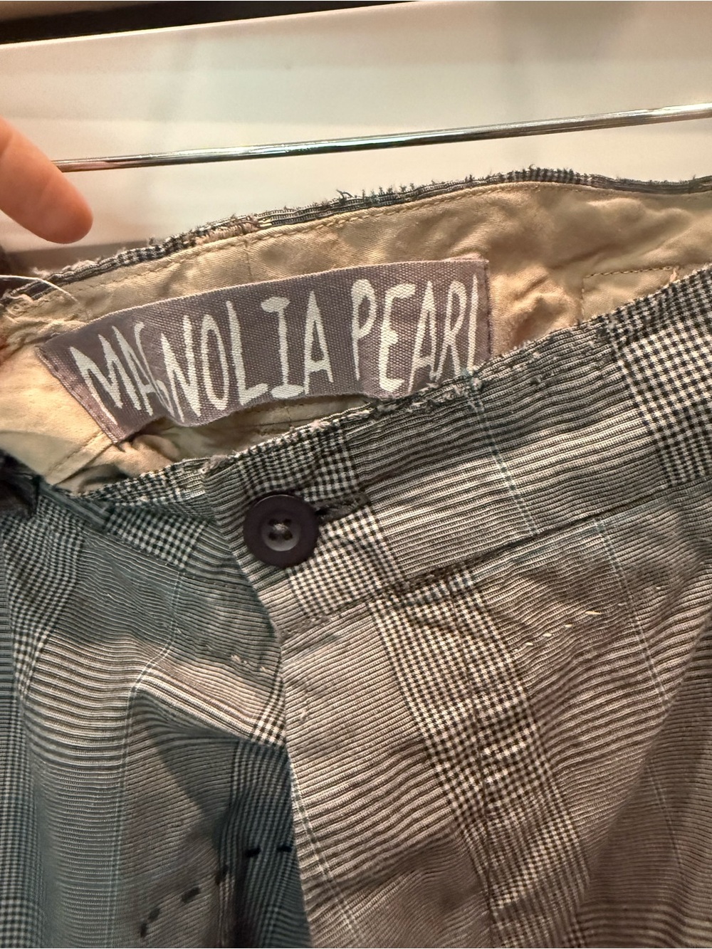 Magnolia Pearl Women’s Black & Gray Plaid Pant
